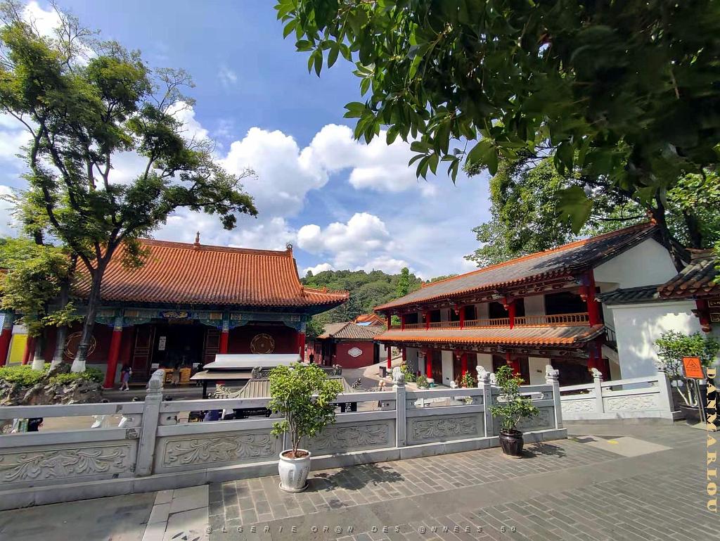 KUNMING - Temple YUANTONG - 14.jpg